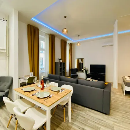 Lejlighed Chic Center With Ac - Tropical House