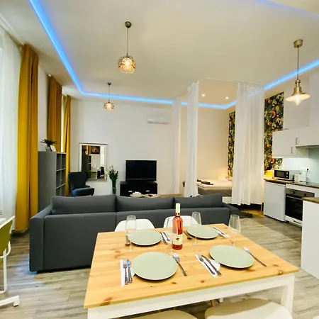 Apartment Chic Center With Ac - Tropical House Budapest
