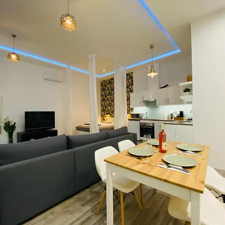 Chic Center With Ac - Tropical House Budapest