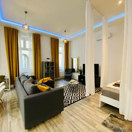 Apartment Chic Center With Ac - Tropical House *