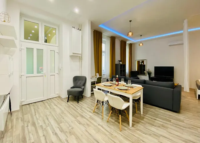 Chic Center With Ac - Tropical House *